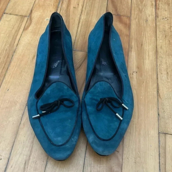 Tod’s  pointy toe green flat shoes - Picture 2 of 10